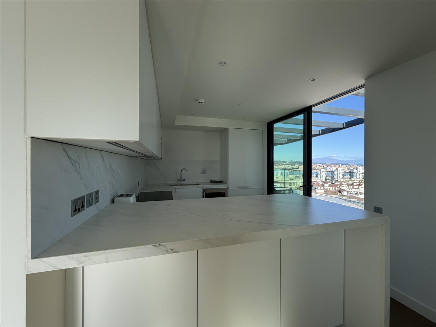 Image of Apartment - 3 Bedrooms - 3 Bathrooms for Rental in EuroCity-Gibraltar, Image 2